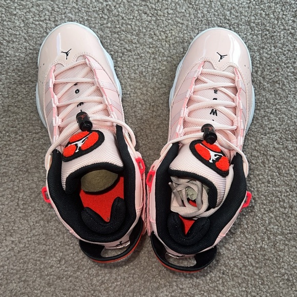 Nike Big Kid's 6 Rings Atmosphere/Infrared 23-Black - Picture 4 of 6